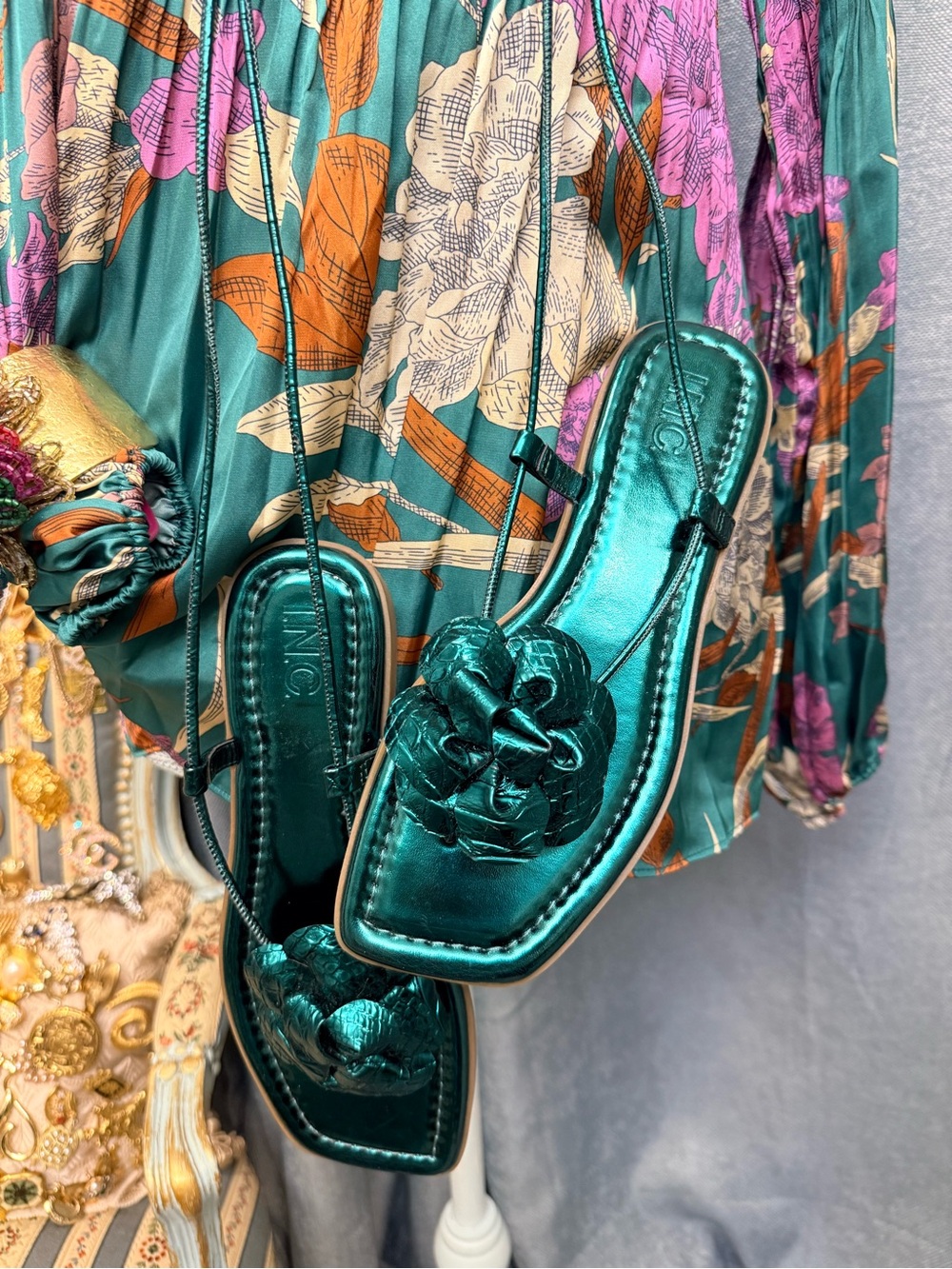 Metallic Faux Leather Emerald Green Gladiator Lace‑Up Sandals Size 8 - Picture 3 of 6